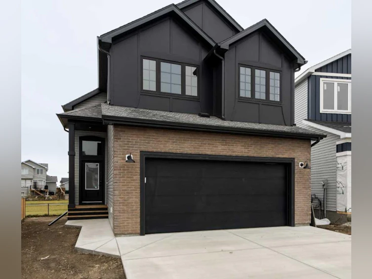 30 Blackwolf Passage N, Lethbridge, AB, T1H 7H7