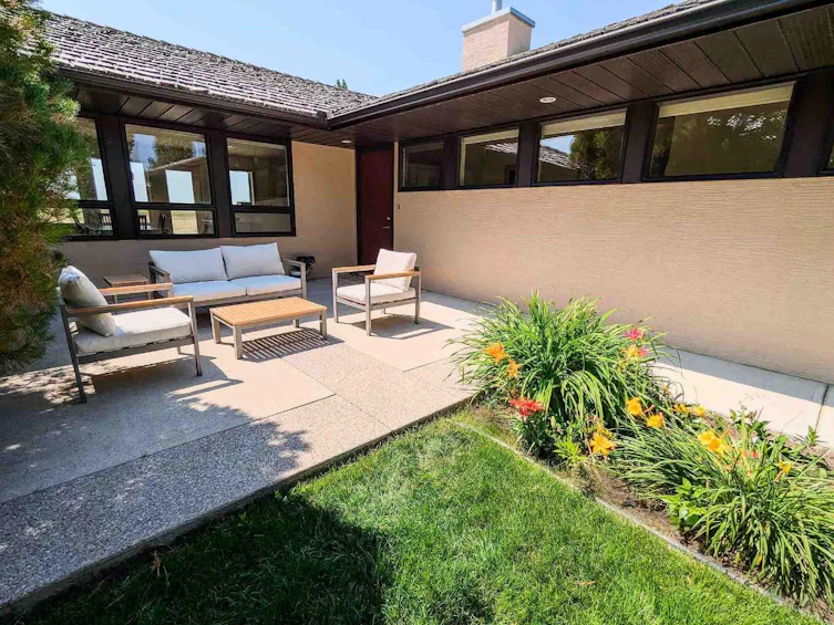 60 Canyon Boulevard W, Lethbridge, AB, T1K 6X6 - 4