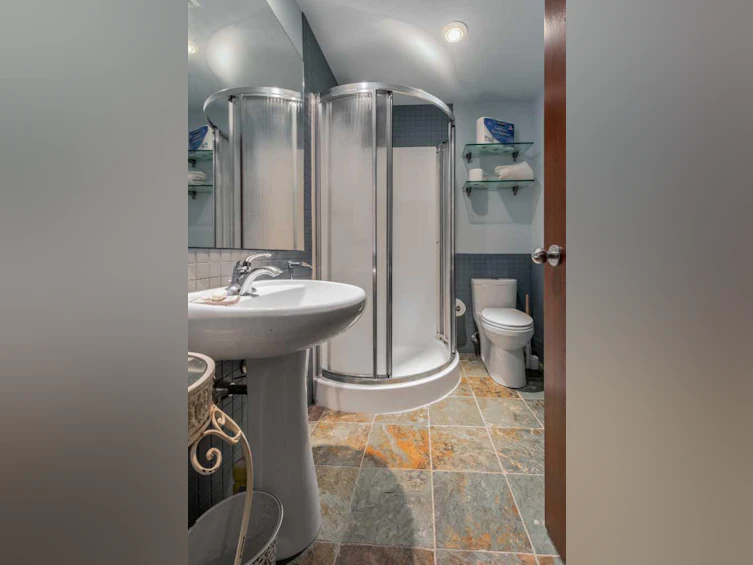 60 Canyon Boulevard W, Lethbridge, AB, T1K 6X6 - 44