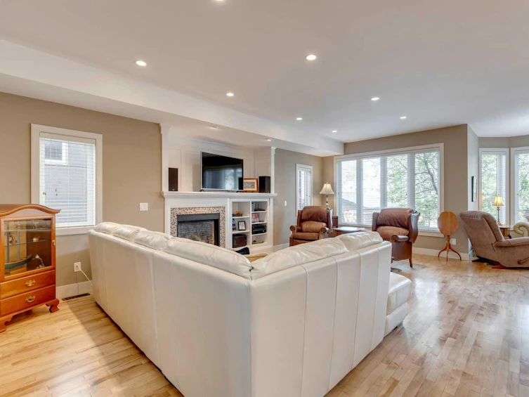 1410 26a Street SW, Calgary, AB, T3C 1K8 - 9