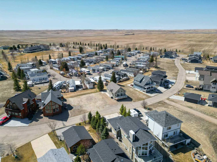 74 Lake Mcgregor Drive, Vulcan, AB, T0L 1B0 - 43