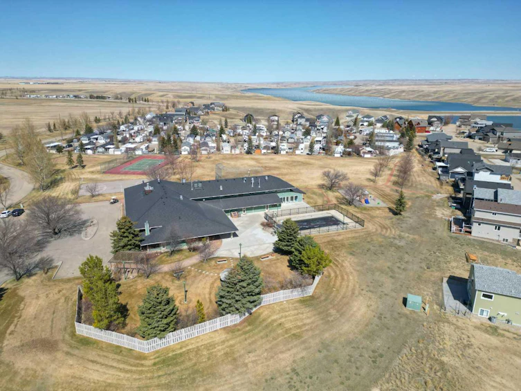 74 Lake Mcgregor Drive, Vulcan, AB, T0L 1B0 - 45