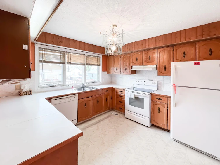 103 1 Avenue SW, Falher, AB, T0H 1M0 - 4