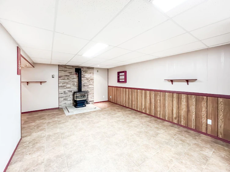 103 1 Avenue SW, Falher, AB, T0H 1M0 - 18