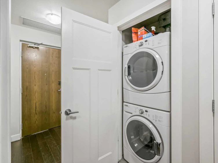 132-99 Spruce Place SW, Calgary, AB, T3C 3X7 - 6