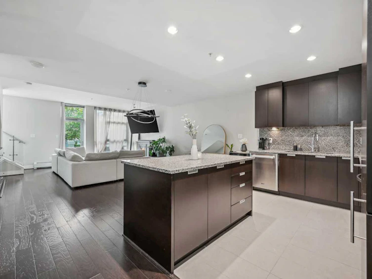 132-99 Spruce Place SW, Calgary, AB, T3C 3X7 - 7