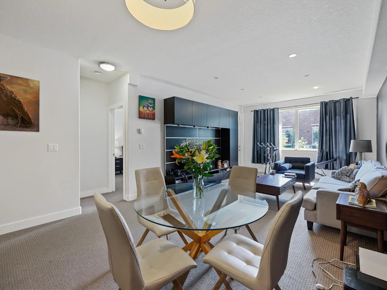 105-320 12 Avenue NE, Calgary, AB, T2E 1A4 - 9