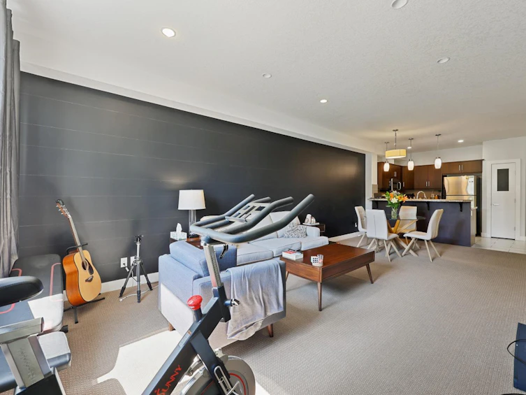 105-320 12 Avenue NE, Calgary, AB, T2E 1A4 - 11