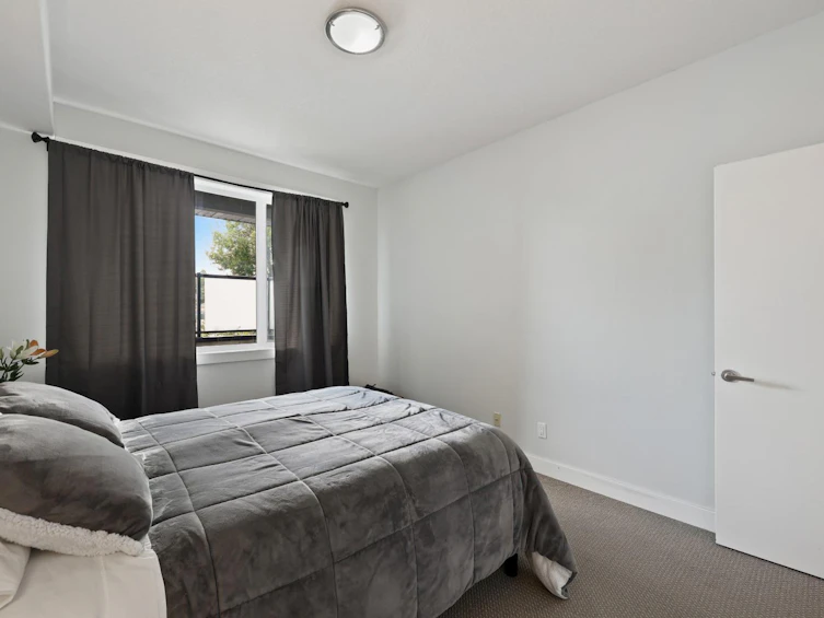 105-320 12 Avenue NE, Calgary, AB, T2E 1A4 - 14