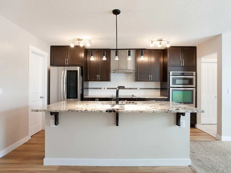 19 Legacy Gate SE, Calgary, AB, T2X 0W4 - 3