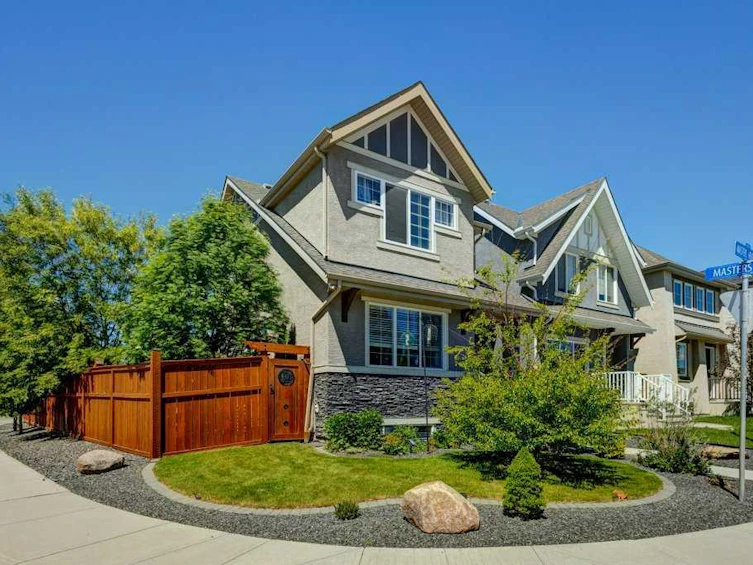 7 Masters Heights SE, Calgary, AB, T3M 2M7