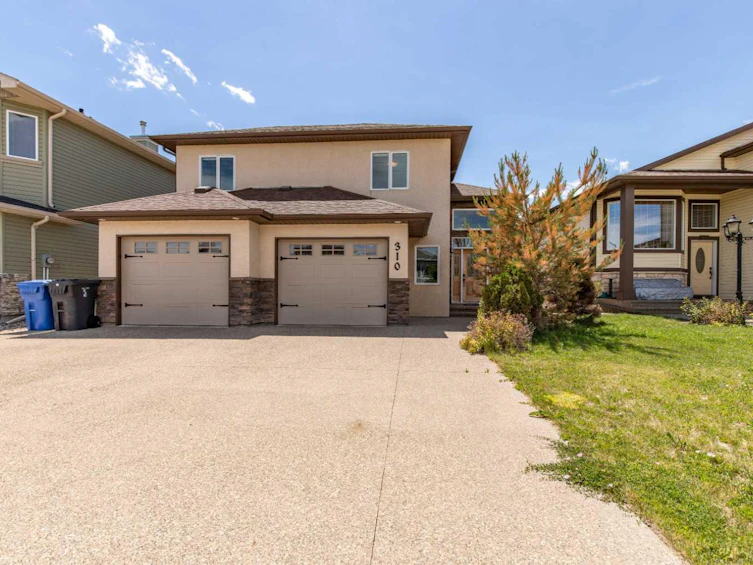 310 Mt Sunburst Way W, Lethbridge, AB, T1K 3J9 - 2