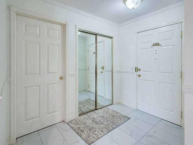 301-705 56 Avenue SW, Calgary, AB, T2V 0G6 - 2