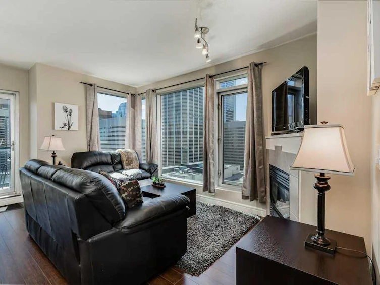 1906-910 5 Avenue SW, Calgary, AB, T2P 0C3 - 3