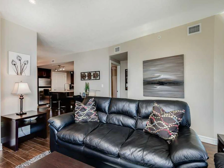 1906-910 5 Avenue SW, Calgary, AB, T2P 0C3 - 6
