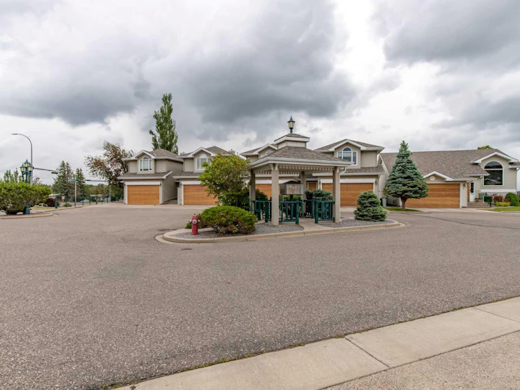 13-990 Scenic Drive S, Lethbridge, AB, T1J 4R7 - 45