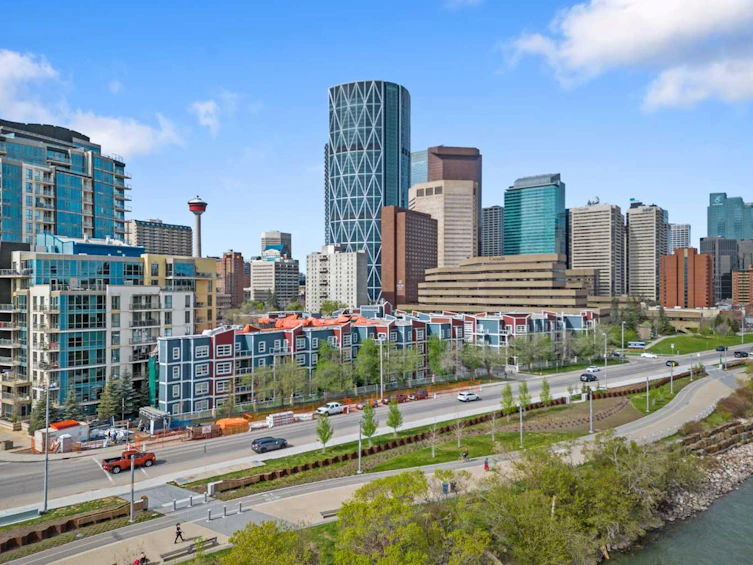 359-333 Riverfront Avenue SE, Calgary, AB, T2G 5R1 - 2