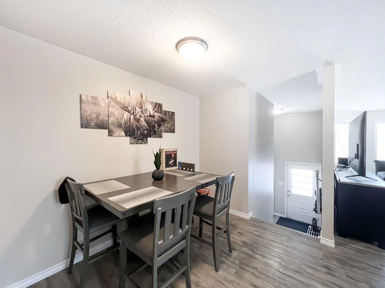 9212 94a Avenue, Grande Prairie, AB, T8V 6W5 - 7