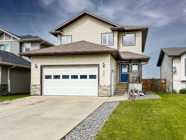 9992 105 Street, Sexsmith, AB, T0H 3C0