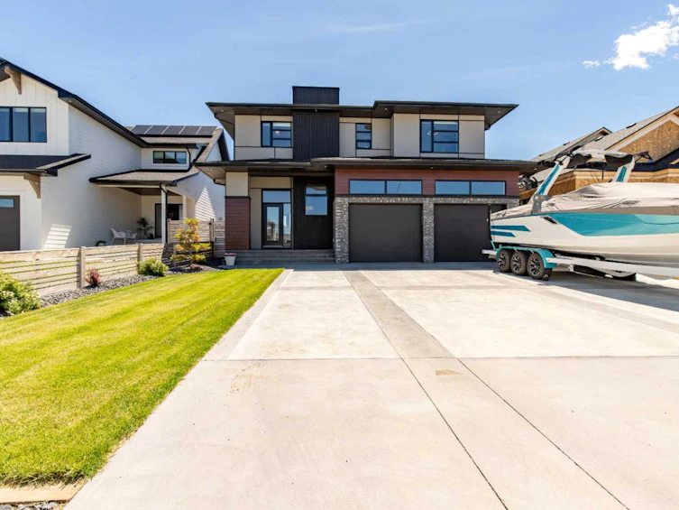 2033 30a Avenue, Coaldale, AB, T1M 0A6