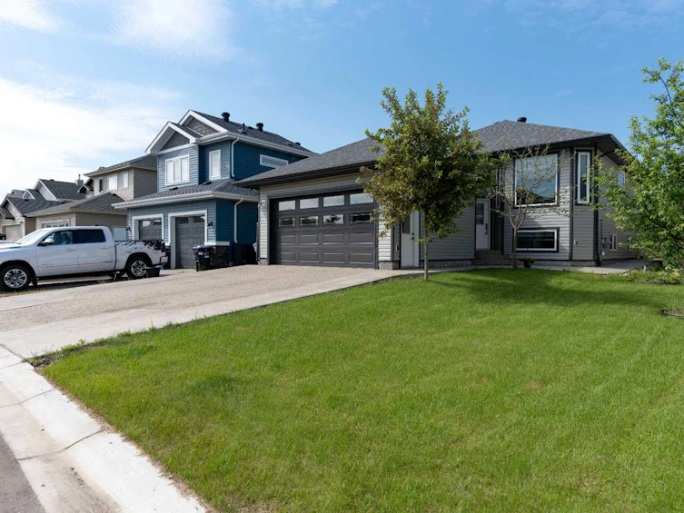 299 Warren Road, Fort Mcmurray, AB, T9H 5K2
