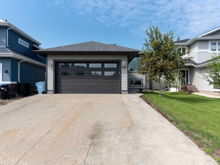 299 Warren Road, Fort Mcmurray, AB, T9H 5K2 - 2