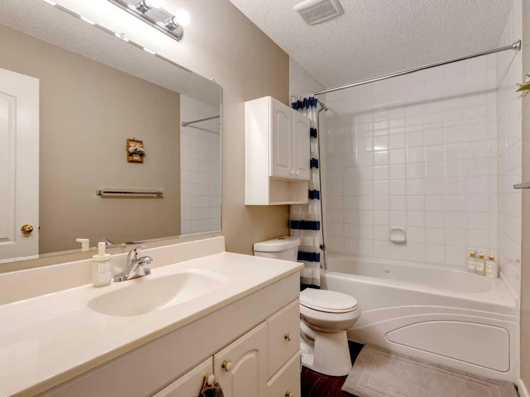 154 Bridlewood Way SW, Calgary, AB, T2Y 3S9 - 13