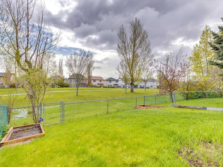 154 Bridlewood Way SW, Calgary, AB, T2Y 3S9 - 44