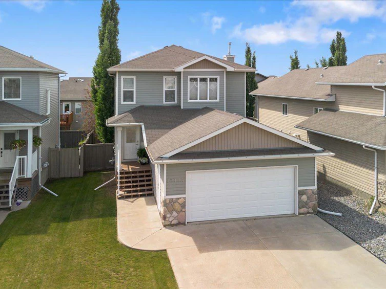 12114 103a Street, Grande Prairie, AB, T8V 2V5