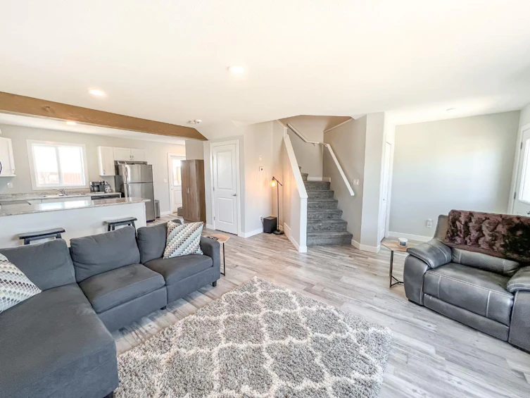 D-11201 95 Street, County of Grande Prairie, AB, T8X 5C8 - 8