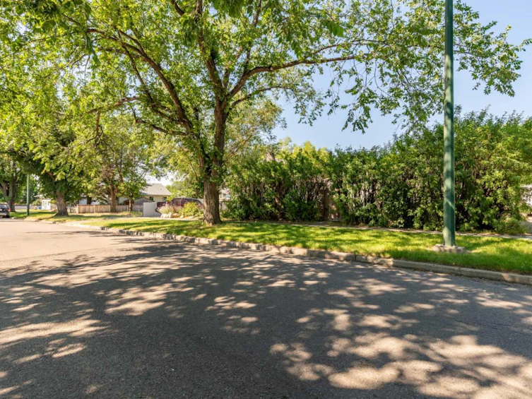344 20 Street N, Lethbridge, AB, T1H 3M9 - 3