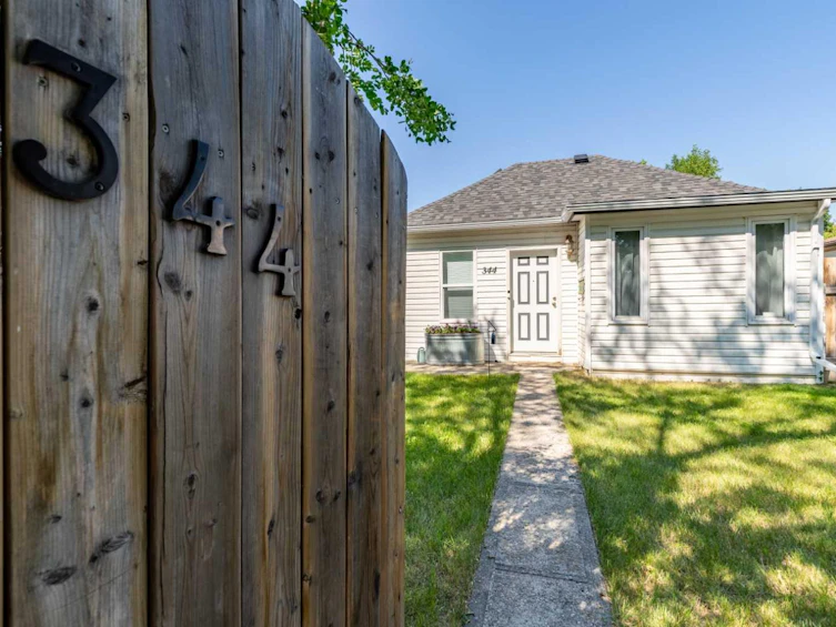 344 20 Street N, Lethbridge, AB, T1H 3M9 - 5