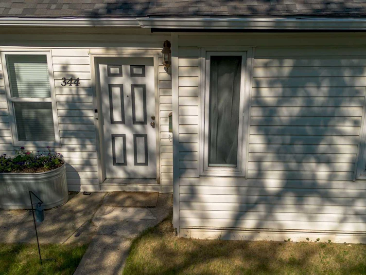 344 20 Street N, Lethbridge, AB, T1H 3M9 - 38