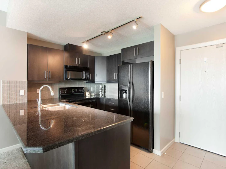 908-210 15 Avenue SE, Calgary, AB, T2G 0B5 - 4