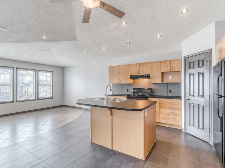6 Bridlecrest Boulevard SW, Calgary, AB, T2Y 4X9 - 5