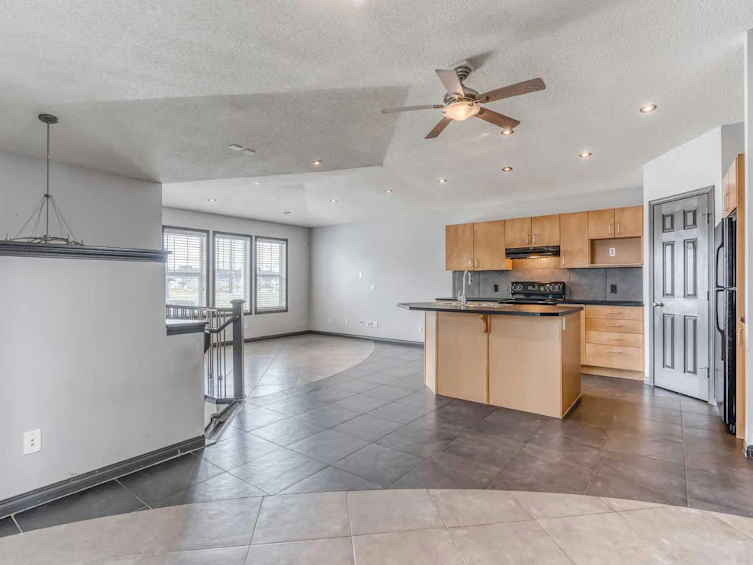 6 Bridlecrest Boulevard SW, Calgary, AB, T2Y 4X9 - 11