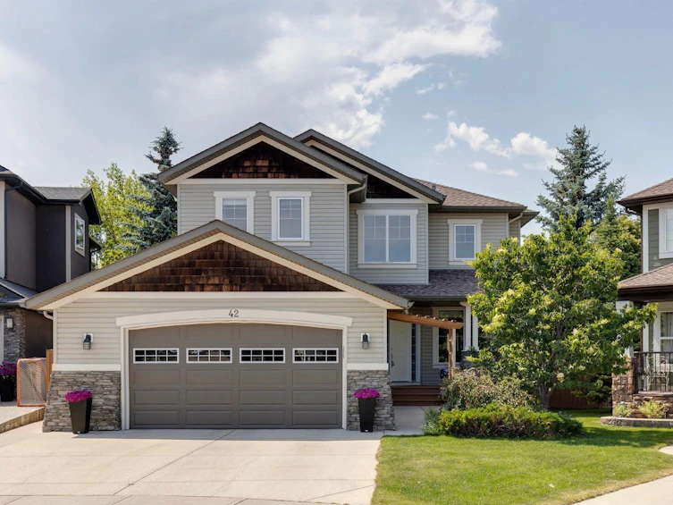 42 Westbury Place SW, Calgary, AB, T3H 5B6