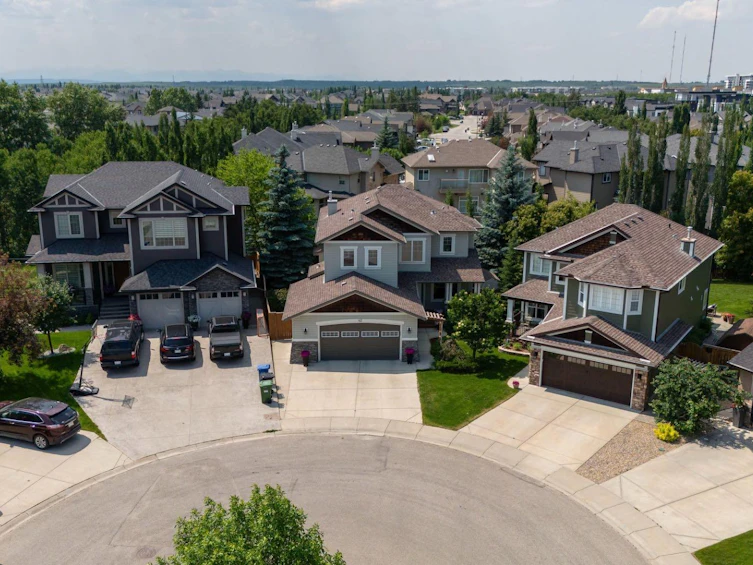 42 Westbury Place SW, Calgary, AB, T3H 5B6 - 4