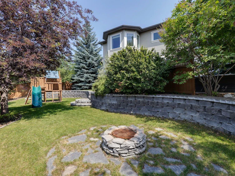 42 Westbury Place SW, Calgary, AB, T3H 5B6 - 42