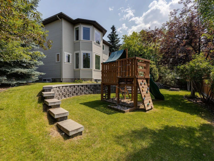 42 Westbury Place SW, Calgary, AB, T3H 5B6 - 45