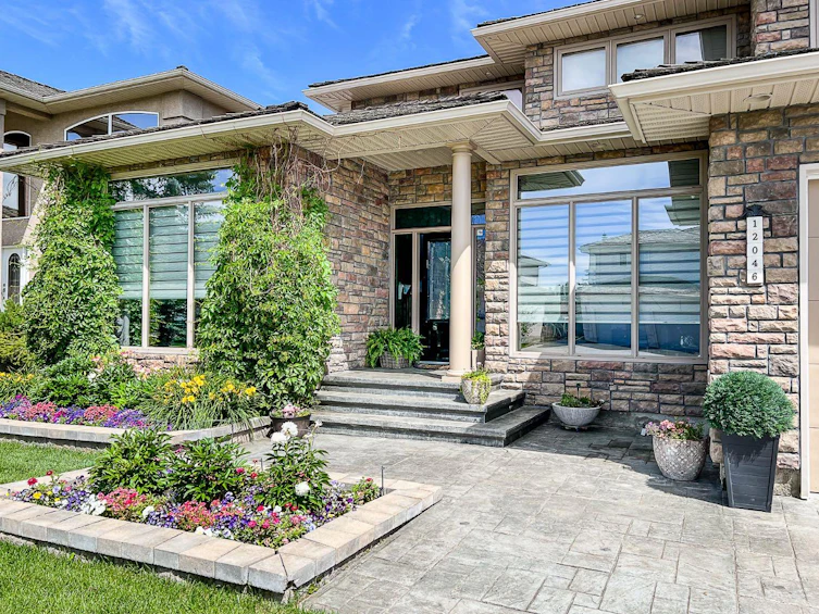 12046 Cygnet Boulevard, Grande Prairie, AB, T8X 1L9 - 2