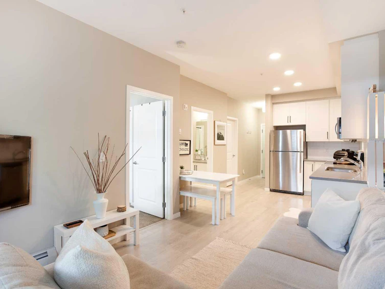 205-30 Mahogany Mews SE, Calgary, AB, T3M 3H4 - 8