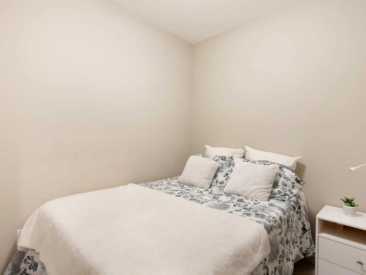 205-30 Mahogany Mews SE, Calgary, AB, T3M 3H4 - 11