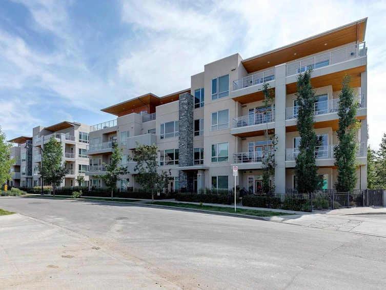 301-11 Burma Star Road SW, Calgary, AB, T3E 7Y9 - 49