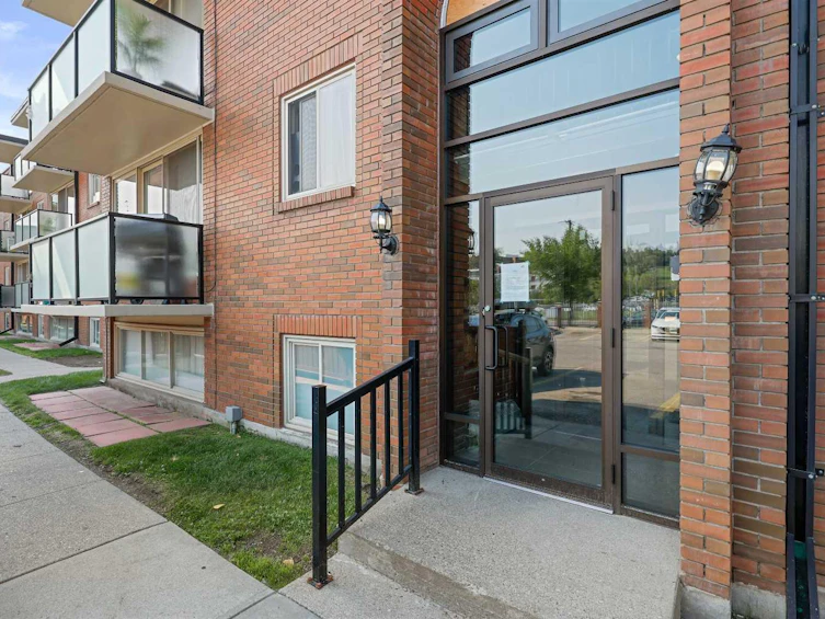 144-1435 7 Avenue NW, Calgary, AB, T2N 0Z3 - 3