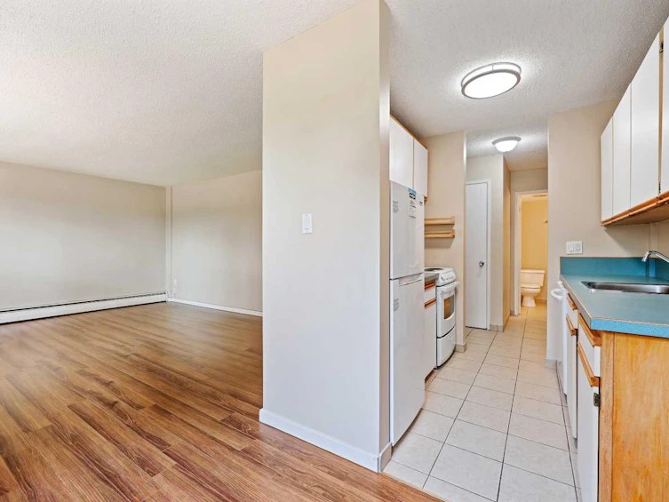 144-1435 7 Avenue NW, Calgary, AB, T2N 0Z3 - 14