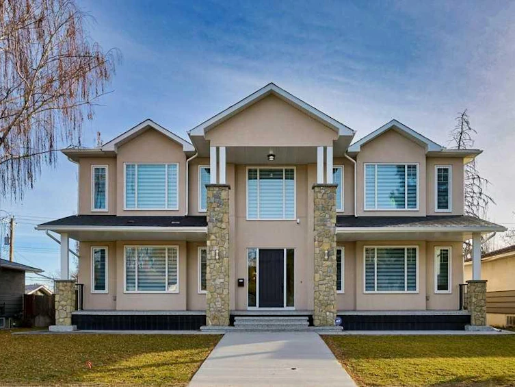 54 Malibou Road SW, Calgary, AB, T2V 1W8