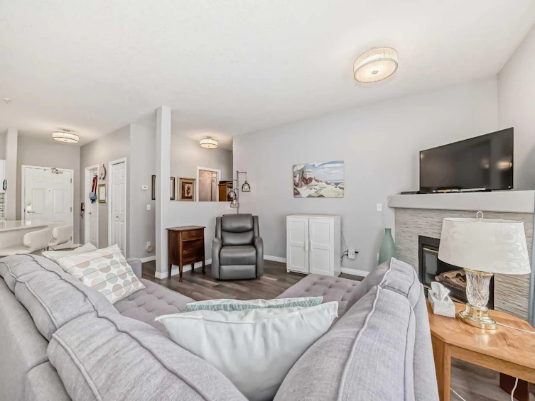 110-2850 51 Street SW, Calgary, AB, T3E 6S7 - 7