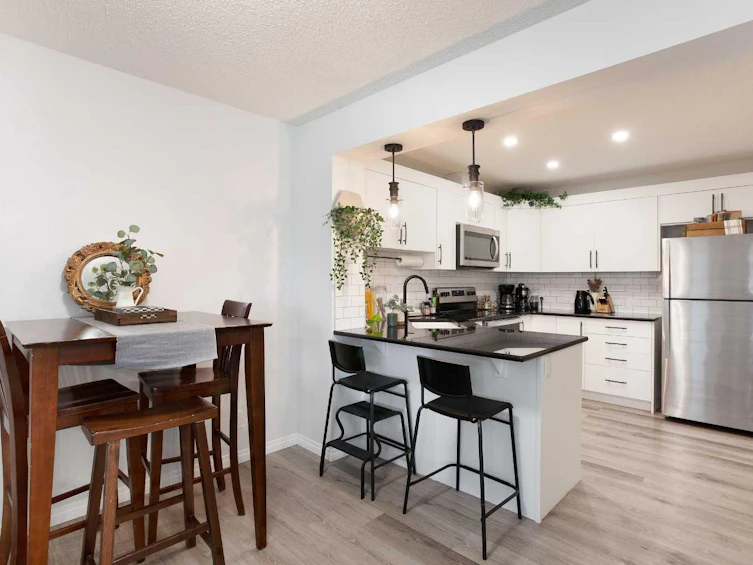 63 Yorkville Avenue SW, Calgary, AB, T2X 4K3 - 7