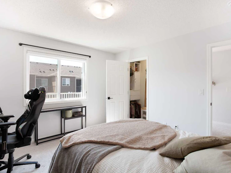 63 Yorkville Avenue SW, Calgary, AB, T2X 4K3 - 11